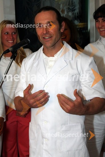 Dr. Borut Žgavec, dermatovenerologPrvi rojstni dan Dermatološko medicinskega centra Dimnik - Žgavec