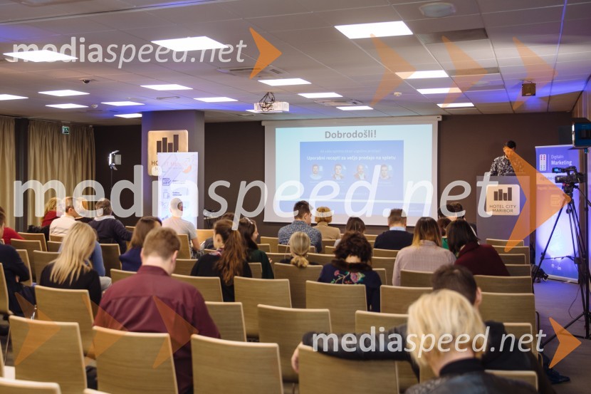 Digitalni laboratorij: Uporabni recepti za večjo prodajo na spletu