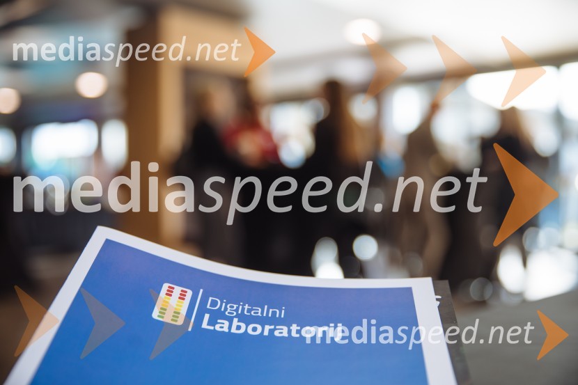 Digitalni laboratorij: Uporabni recepti za večjo prodajo na spletu