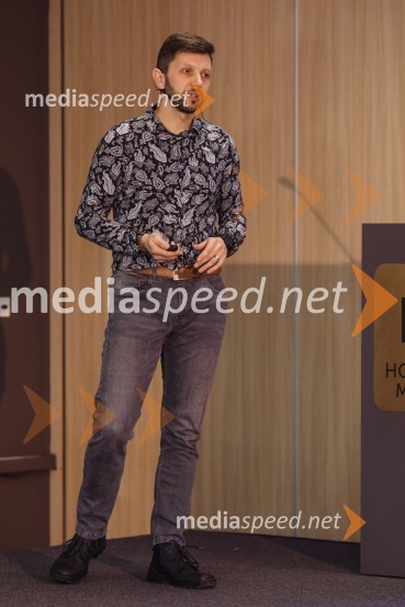 Digitalni laboratorij: Uporabni recepti za večjo prodajo na spletu