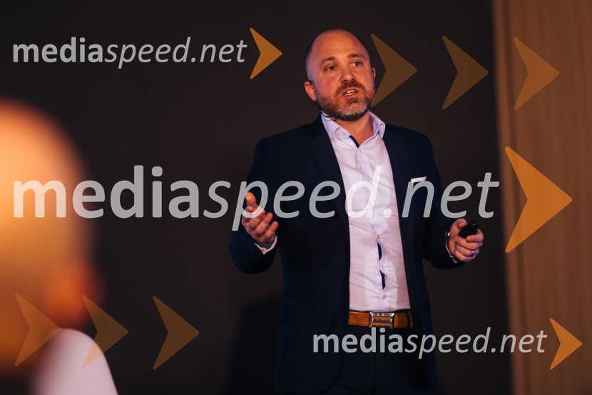  Gaber Marolt, NLP centerDo uspeha z NLP in hipnozo