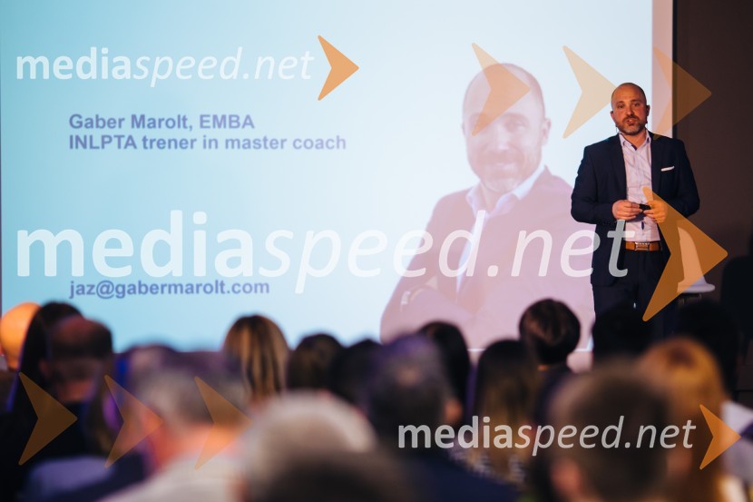 Do uspeha z NLP in hipnozo