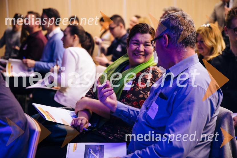 Do uspeha z NLP in hipnozo