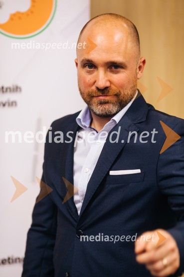  Gaber Marolt, NLP centerDo uspeha z NLP in hipnozo