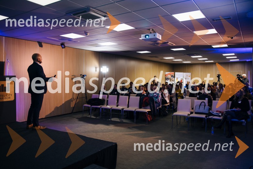 Do uspeha z NLP in hipnozo