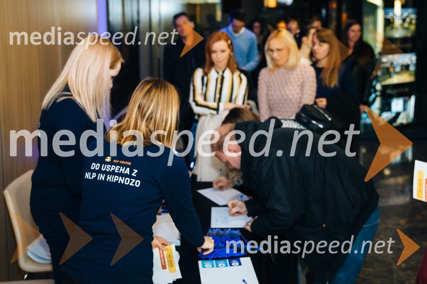 Do uspeha z NLP in hipnozo