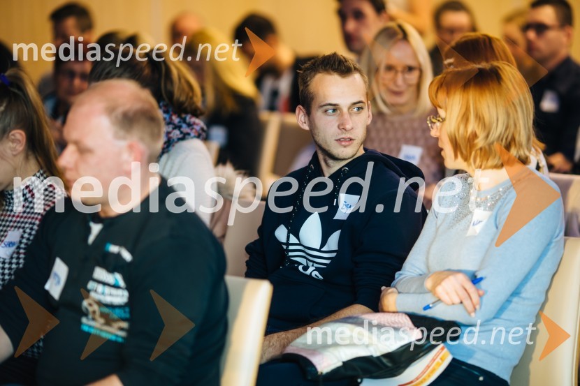 Do uspeha z NLP in hipnozo