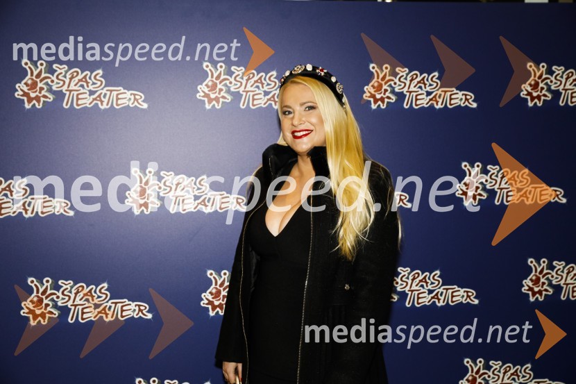  Danica Lovenjak, novinarkaErotika po Emeršiču, premiera predstave Bojana Emeršiča