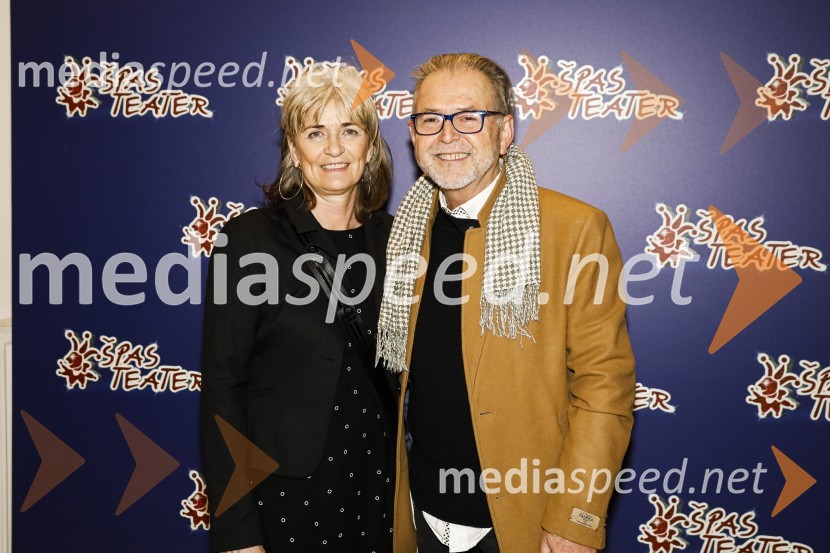  Eva Kozlevčar, glasbenica;  Tomaž Kozlevčar, glasbenikErotika po Emeršiču, premiera predstave Bojana Emeršiča