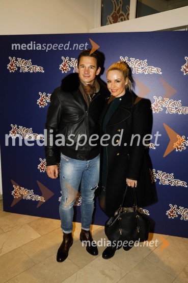  Gregor  Kirsch, osebni trener;  Špela Grošelj, pevkaErotika po Emeršiču, premiera predstave Bojana Emeršiča