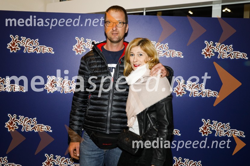  Boštjan  Zlatič;  Andreja Comino, novinarkaErotika po Emeršiču, premiera predstave Bojana Emeršiča