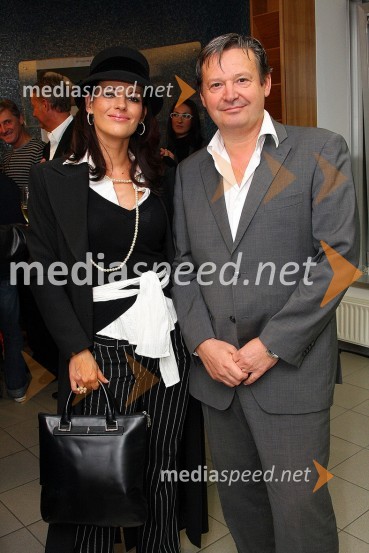 Nataša Dobelšek, manekenka in novinarka in Matjaž Tomlje, poslovnež in lastnik revij Avto.šport ter Fashion AvenuePrvi rojstni dan Dermatološko medicinskega centra Dimnik - Žgavec