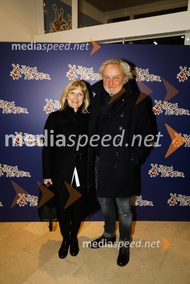  Špela Levičnik Oblak, scenaristka;  Peter Bratuša, režiserErotika po Emeršiču, premiera predstave Bojana Emeršiča