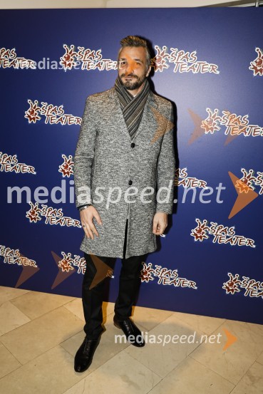  Primož Vrhovec, igralecErotika po Emeršiču, premiera predstave Bojana Emeršiča