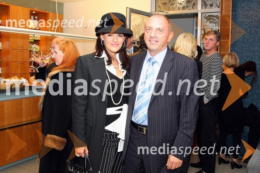 Nataša Dobelšek, manekenka in novinarka in Roman Matek, direktor Zdravilišča LaškoPrvi rojstni dan Dermatološko medicinskega centra Dimnik - Žgavec