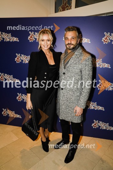  Nadiya  Bychkova, plesalka, manekenka;  Primož Vrhovec, igralecErotika po Emeršiču, premiera predstave Bojana Emeršiča