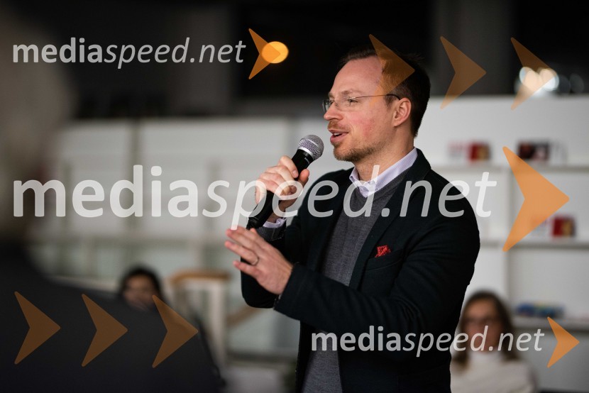 Prvi Gallusov pogovorni večer