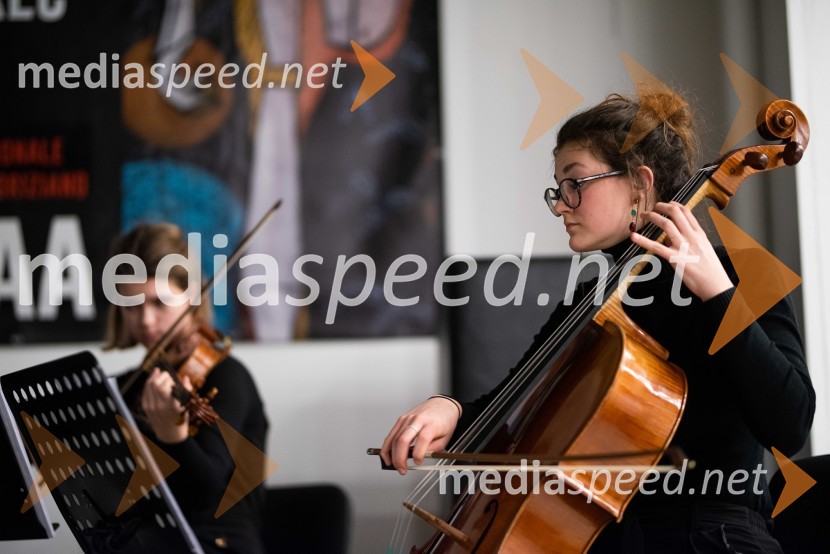 Prvi Gallusov pogovorni večer