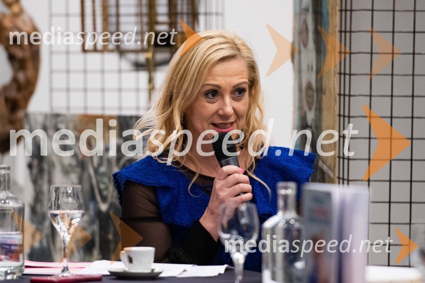  Klaudija Javornik,  Adacta d.o.o.Prvi Gallusov pogovorni večer