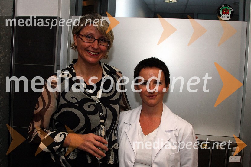 Nataša Bolčina Žgavec, televizijska voditeljica in ...Prvi rojstni dan Dermatološko medicinskega centra Dimnik - Žgavec