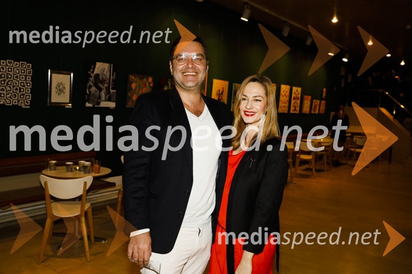  Martin Baebler, fotograf;  Gorka Berden, igralkaErotika po Emeršiču, premiera predstave Bojana Emeršiča