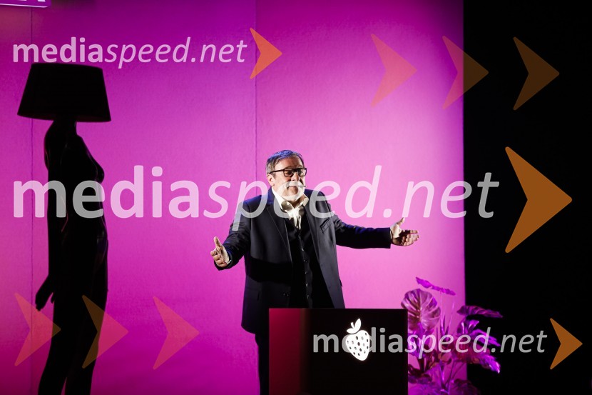  Bojan Emeršič, igralecErotika po Emeršiču, premiera predstave Bojana Emeršiča