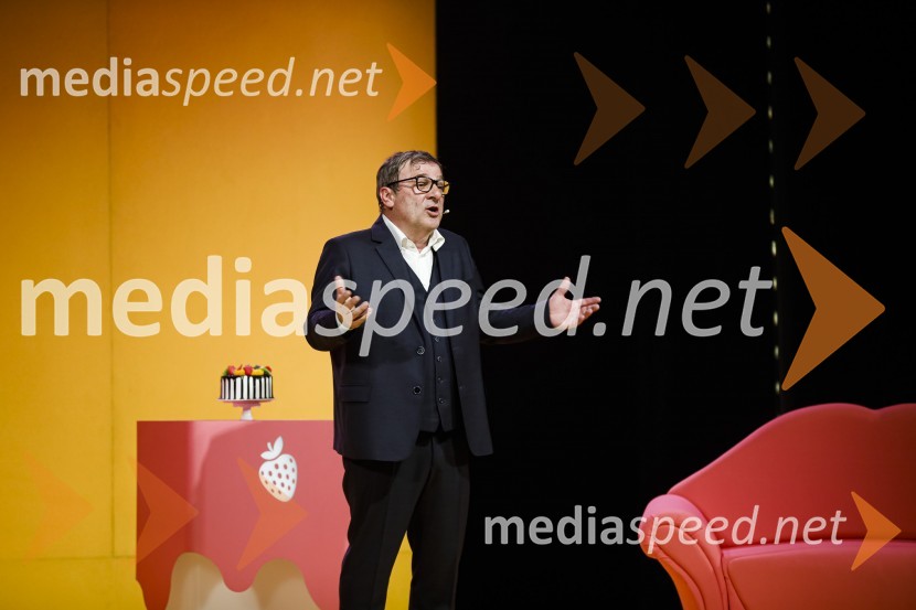  Bojan Emeršič, igralecErotika po Emeršiču, premiera predstave Bojana Emeršiča