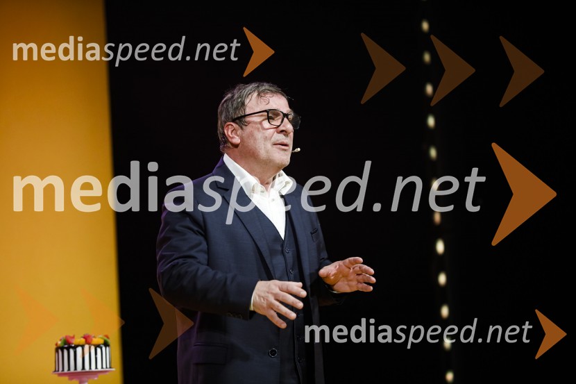  Bojan Emeršič, igralecErotika po Emeršiču, premiera predstave Bojana Emeršiča