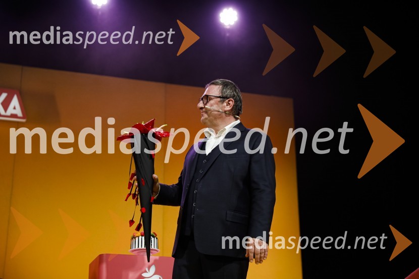  Bojan Emeršič, igralecErotika po Emeršiču, premiera predstave Bojana Emeršiča