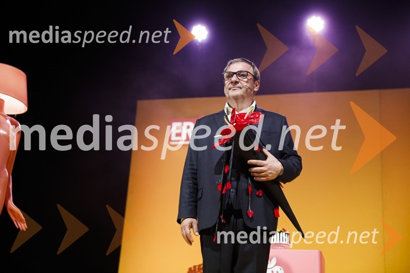  Bojan Emeršič, igralecErotika po Emeršiču, premiera predstave Bojana Emeršiča