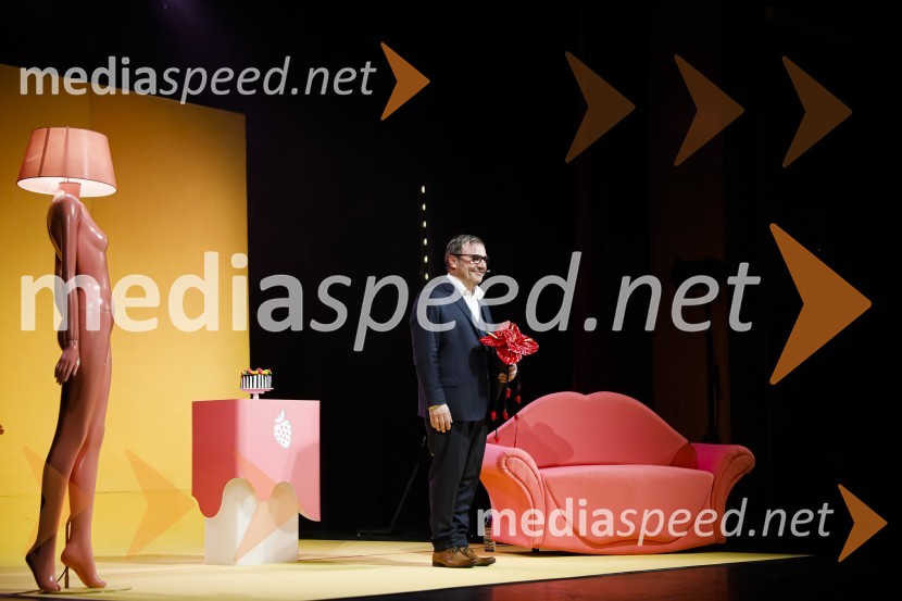  Bojan Emeršič, igralecErotika po Emeršiču, premiera predstave Bojana Emeršiča