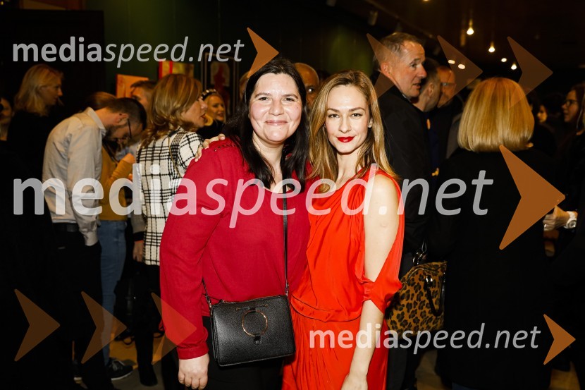  Teja Pelko, novinarka, Svet24;  Gorka Berden, igralkaErotika po Emeršiču, premiera predstave Bojana Emeršiča