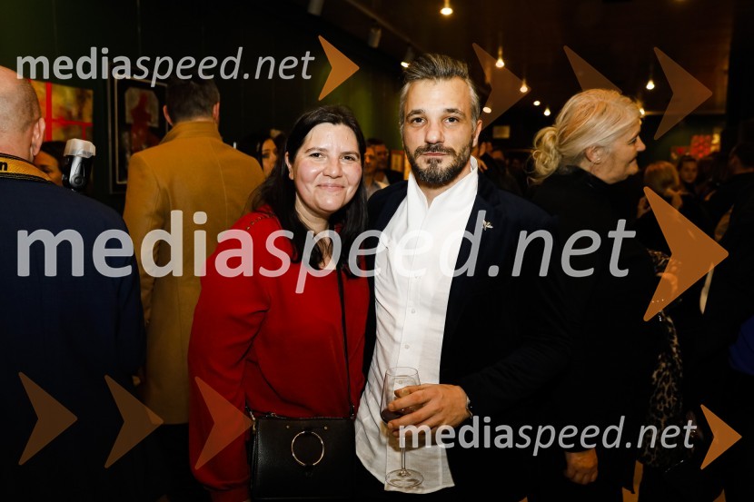  Teja Pelko, novinarka, Svet24;  Primož Vrhovec, igralecErotika po Emeršiču, premiera predstave Bojana Emeršiča