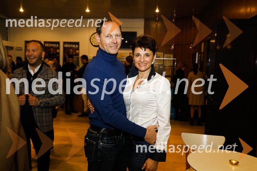  Jože Potrebuješ, skupina Čuki;  Andreja PotrebuješErotika po Emeršiču, premiera predstave Bojana Emeršiča