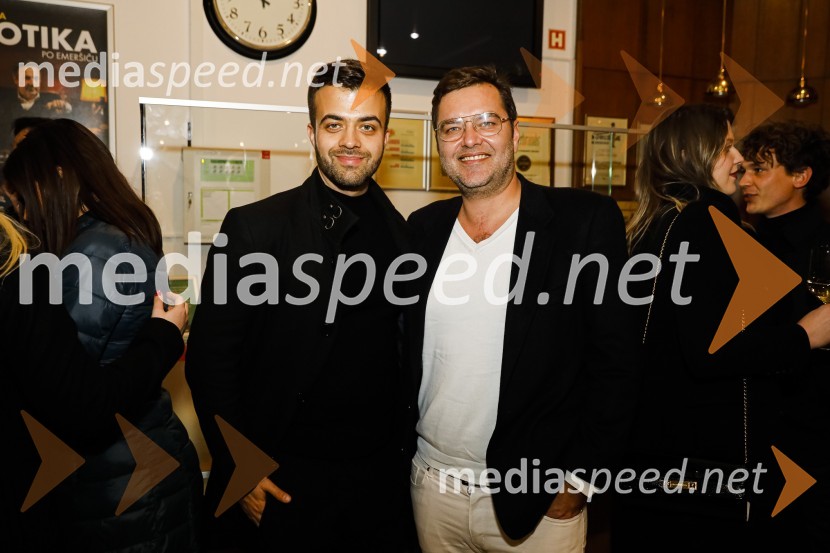  Gašper Rifelj, pevec;  Martin Baebler, fotografErotika po Emeršiču, premiera predstave Bojana Emeršiča