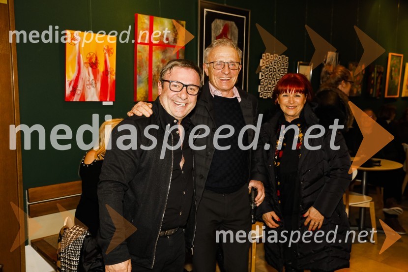  Bojan Emeršič, igralec;  Tone  Glavan, podjetnik;  Maruša Glavan, podjetnicaErotika po Emeršiču, premiera predstave Bojana Emeršiča