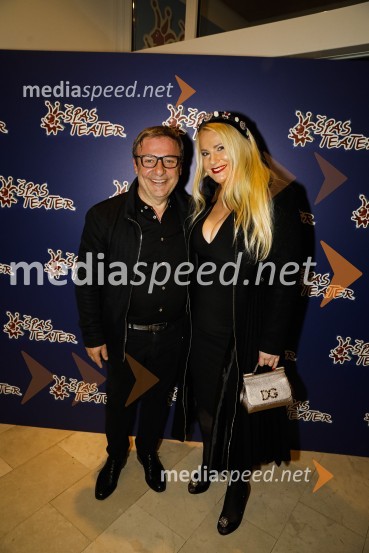  Bojan Emeršič, igralec;  Danica Lovenjak, novinarkaErotika po Emeršiču, premiera predstave Bojana Emeršiča