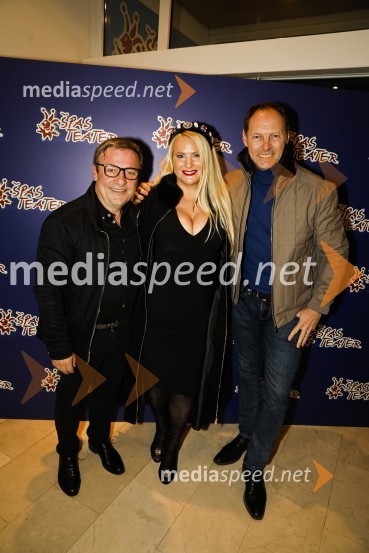  Bojan Emeršič, igralec;  Danica Lovenjak, novinarka;  Jože Potrebuješ, skupina ČukiErotika po Emeršiču, premiera predstave Bojana Emeršiča