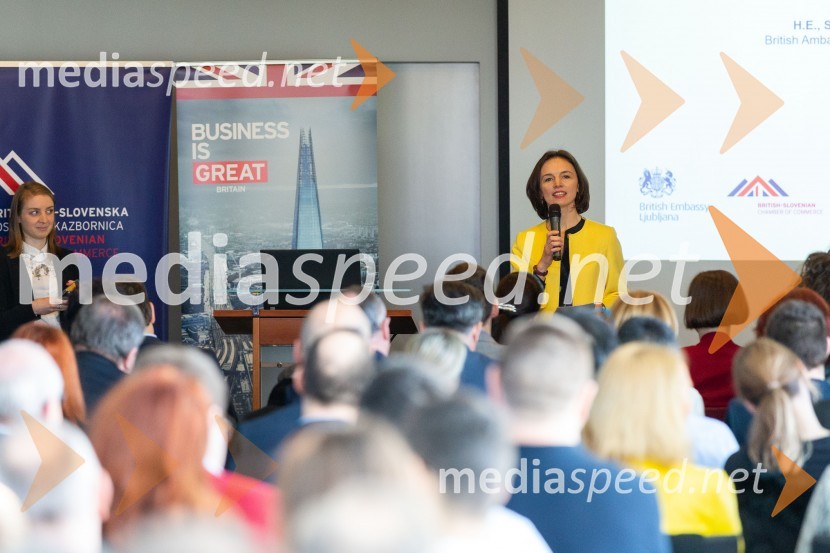  Sophie Honey, veleposlanica Združenega kraljestva Velika Britanija in Severna Irska v Republiki SlovenijiTea with Reason