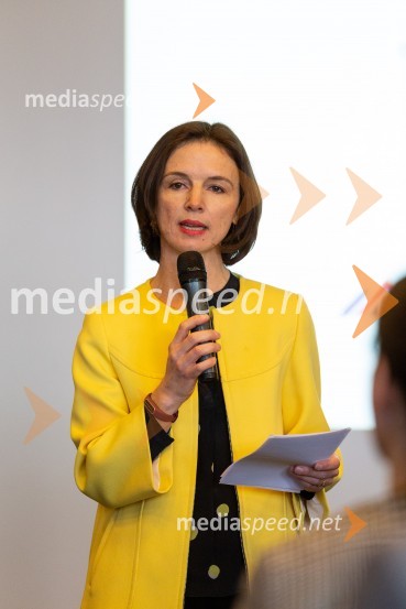  Sophie Honey, veleposlanica Združenega kraljestva Velika Britanija in Severna Irska v Republiki SlovenijiTea with Reason