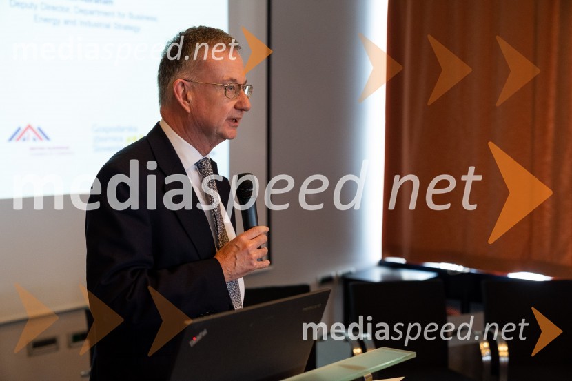  Tim  Abrahams, podjetnikTea with Reason