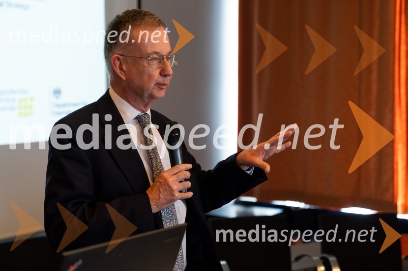  Tim  Abrahams, podjetnikTea with Reason