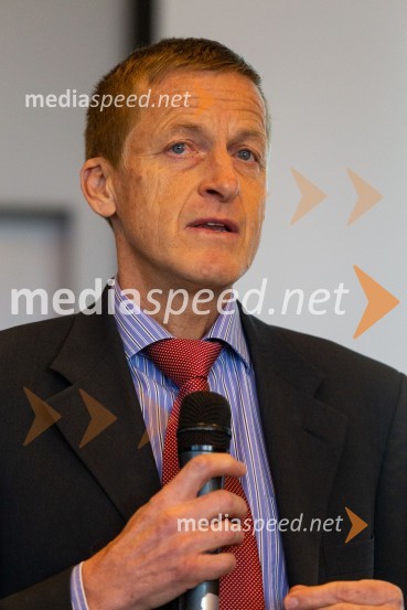  Zoran  Stančič, vodja predstavništva Evropske komisije v SlovenijiTea with Reason