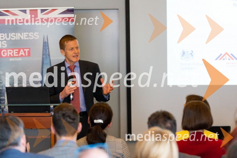  Zoran  Stančič, vodja predstavništva Evropske komisije v SlovenijiTea with Reason