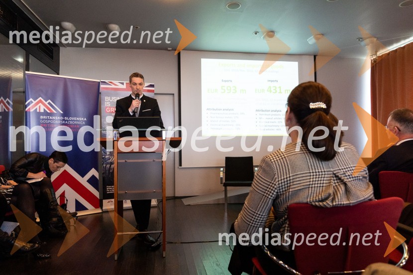  Bojan Ivanc, CFA, CAIA, član upravnega odbora društva CFA Slovenija in glavni ekonomist Analitike GZS, lokalni koordinator CFA Research Challenge 2018Tea with Reason