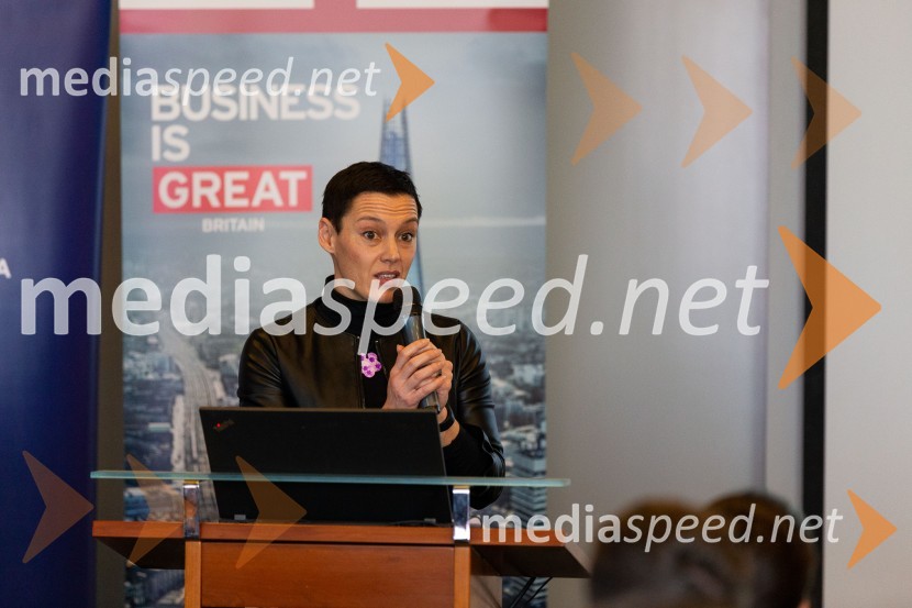 dr. Tjaša  Redek, Profesorica, Ekonomska fakultetaTea with Reason