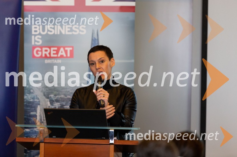 dr. Tjaša  Redek, Profesorica, Ekonomska fakultetaTea with Reason