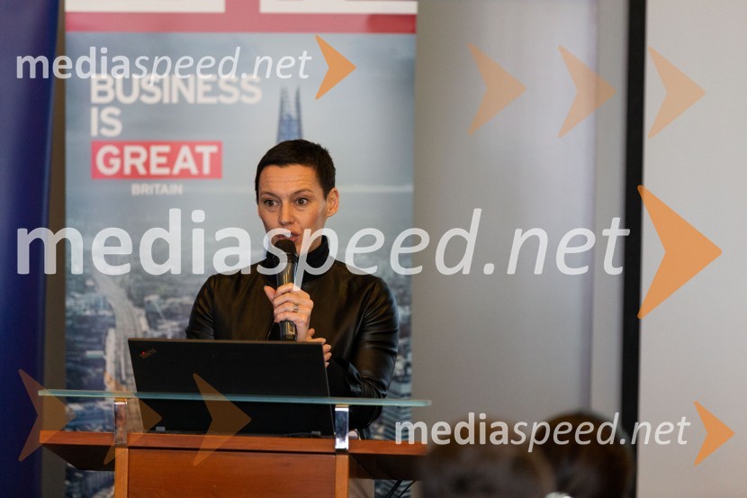 dr. Tjaša  Redek, Profesorica, Ekonomska fakultetaTea with Reason