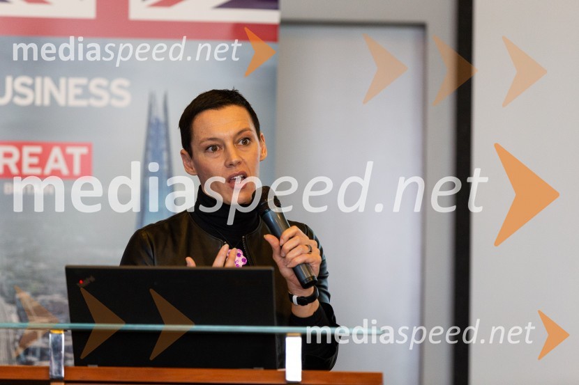 dr. Tjaša  Redek, Profesorica, Ekonomska fakultetaTea with Reason