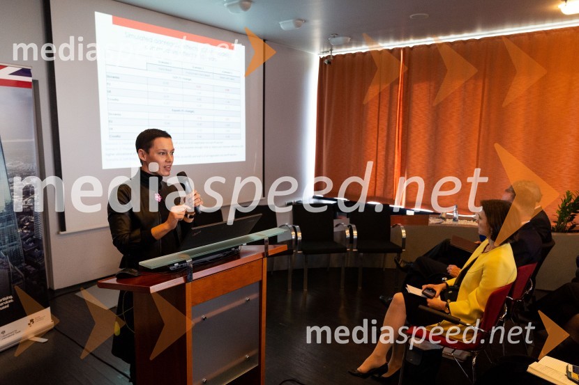 dr. Tjaša  Redek, Profesorica, Ekonomska fakultetaTea with Reason